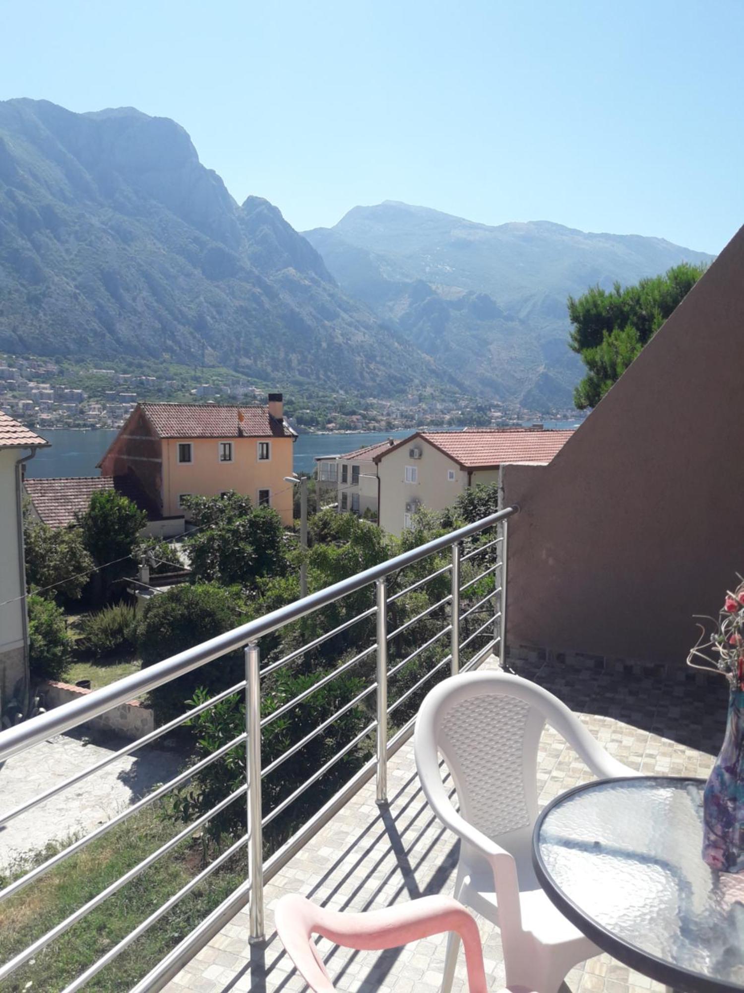 Apartamento Mir Kotor Exterior foto